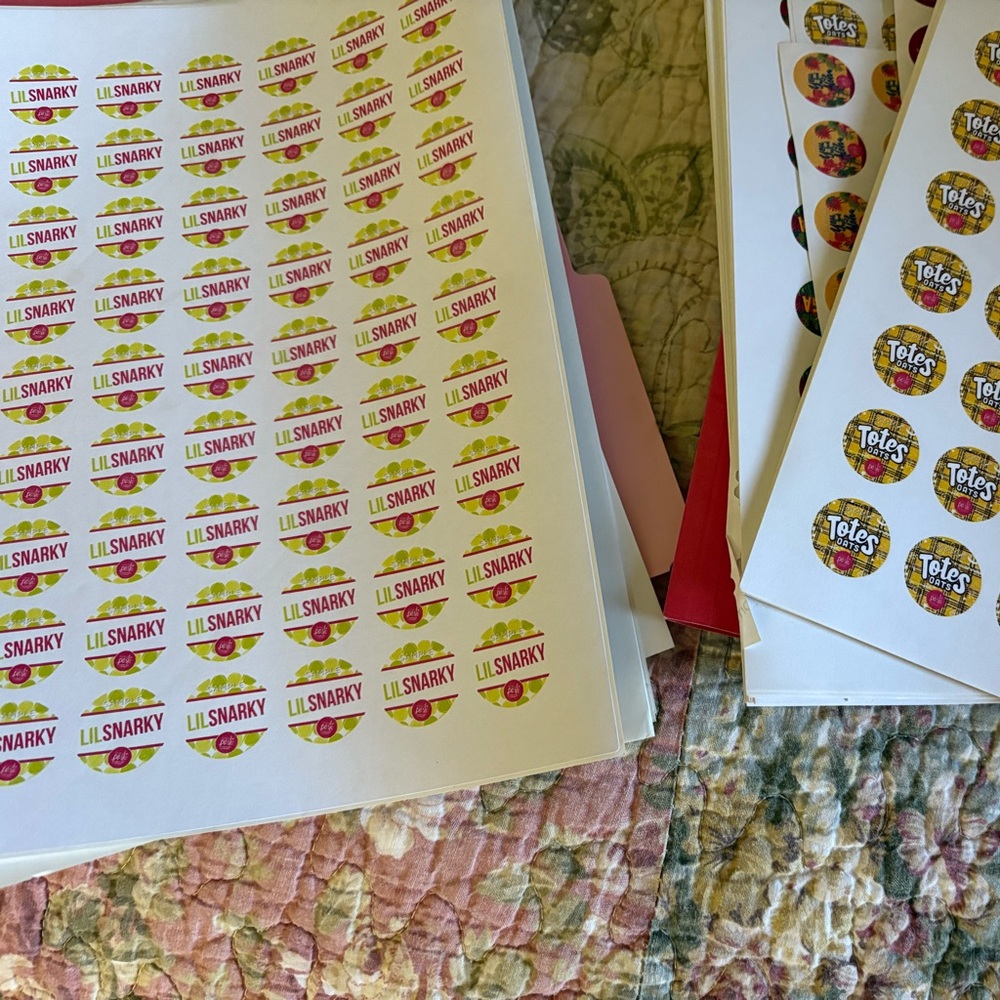 Perfectly Posh Lil Snarky and Totes Stickers - White and Yellow